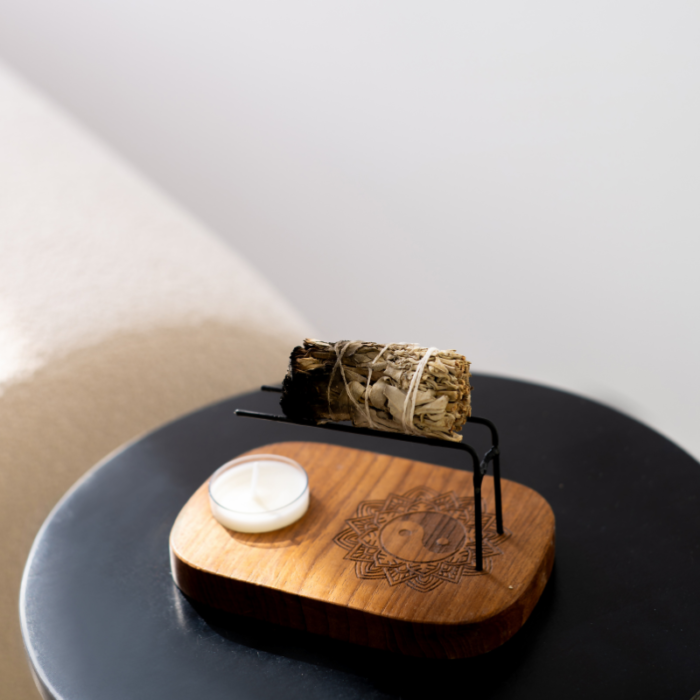 Palo santo ir šalavijo smilkalinė