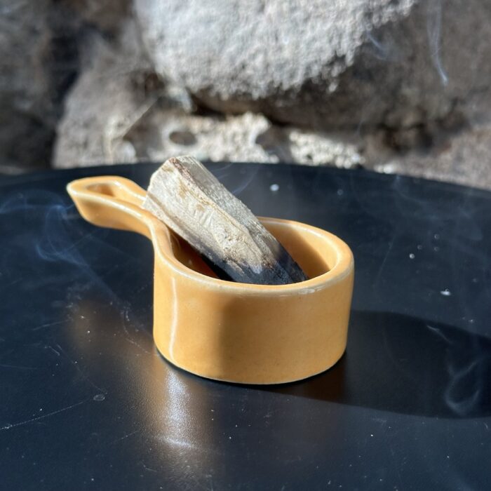 Palo Santo smilkalinė - Oranžinis Šaukštelis su nesmilkstančiu Palo Santo