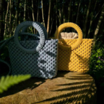 Macrame rankinė - Maia - dangaus spalvos - Image 2
