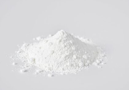 Kaolino molis baltos spalvos miltelių pavidalu