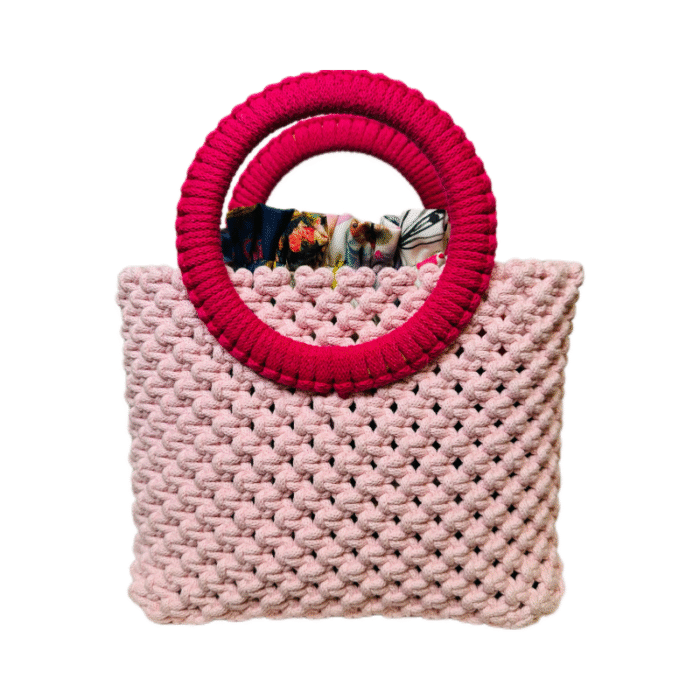 Macrame rankinė maia rožinės spalvos