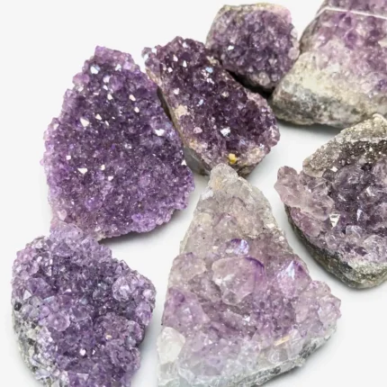 Mažos ametisto drūzos