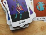 Hip Chick Tarot Kortos Schiffer Publishing - Image 2