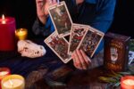 Tarot del Toro kortos ir vadovas Insight Editions - Image 5