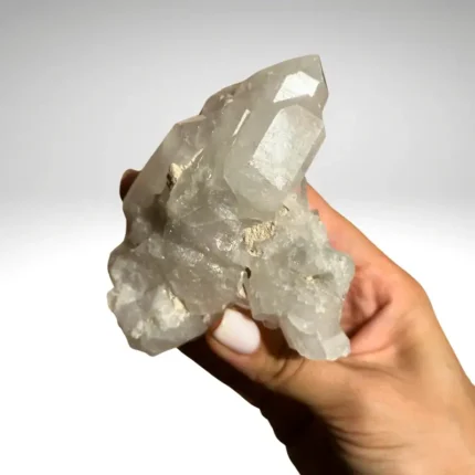 Kalnų krištolas 279g.
