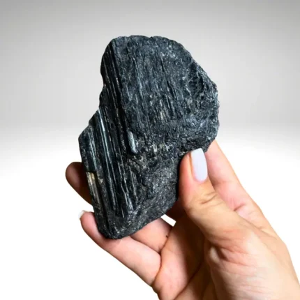 Turmalinas (šerlas) 418g.